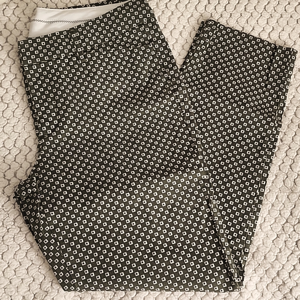 VGC A.N.A Ankle pants